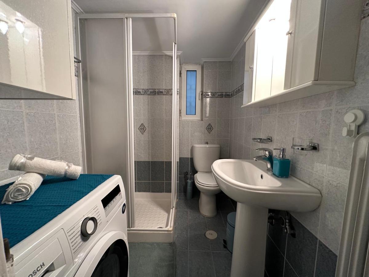 Cozy Apartment Near The City Center And Beaches Athen Exterior foto